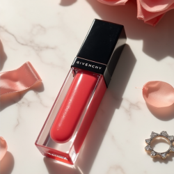 Gloss Interdit Vinyl - Luxe Shine Lip Gloss